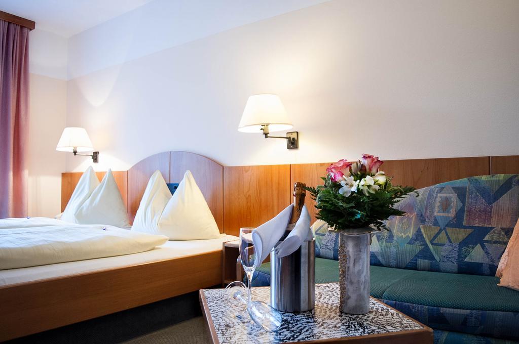 Hotel Edlingerwirt - Sauna & Golfsimulator Inklusive 4*